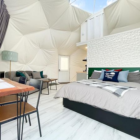 Port Wade Glamping Domes Villa Victoria Beach Exterior foto